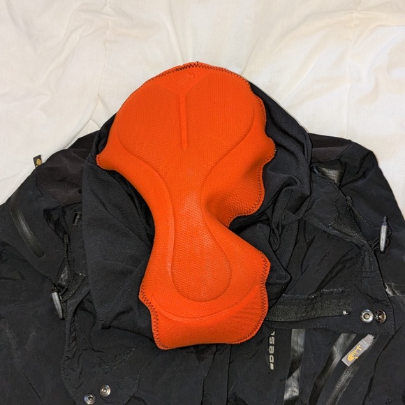 Descente Downhill Bike shorts - Picture 7 of 11